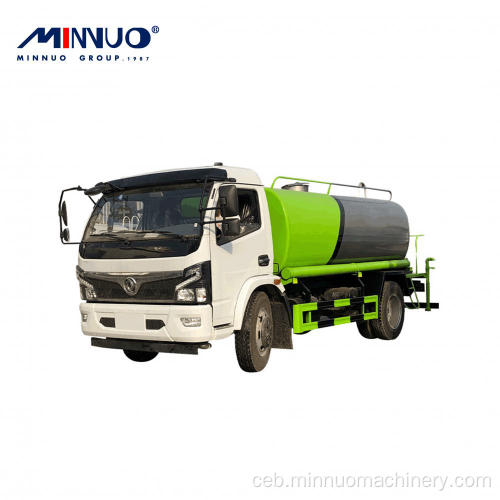 Maayo nga kalidad nga road water sprinkler tanker watering truck